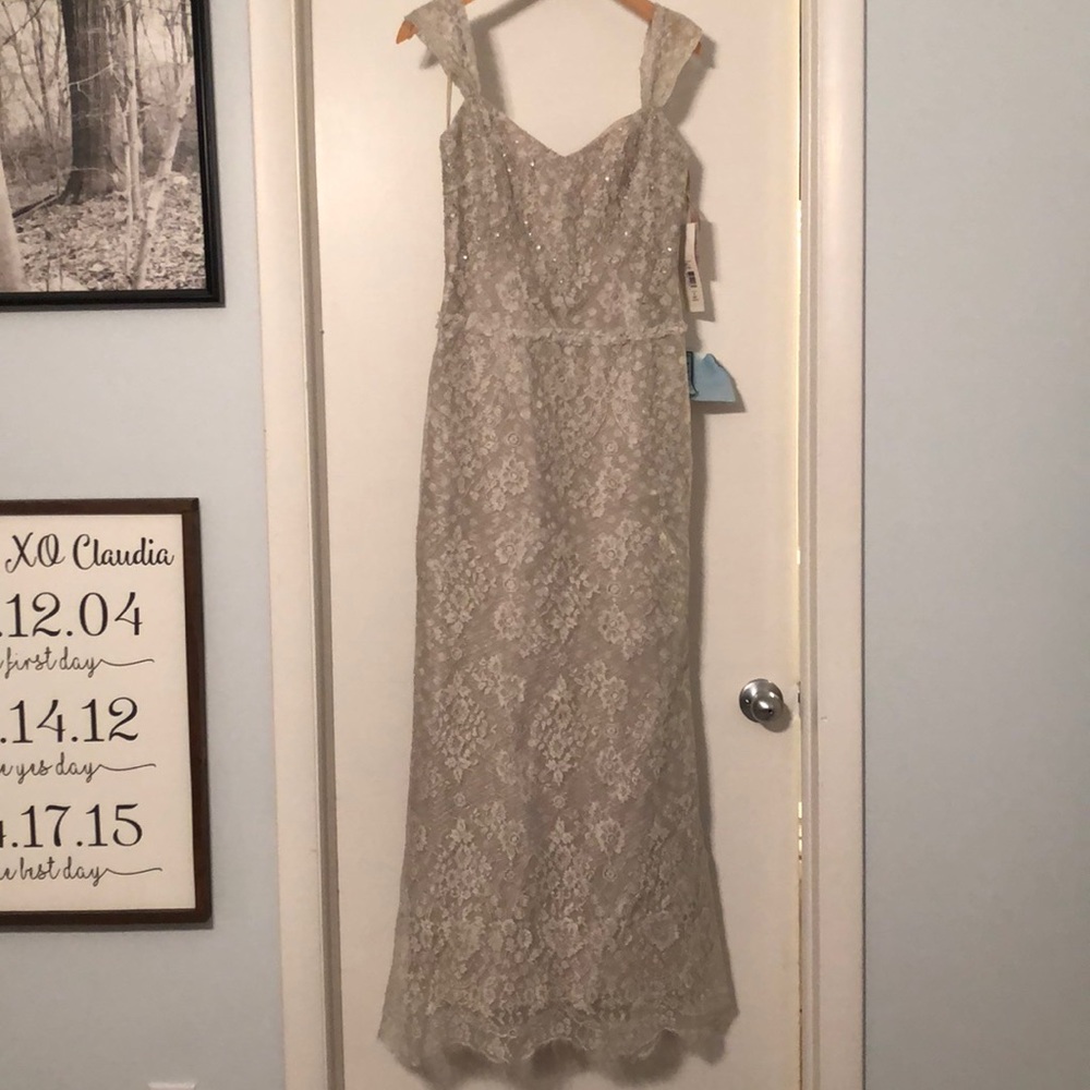 Badgley Mischka Lace Silver Dress Wedding